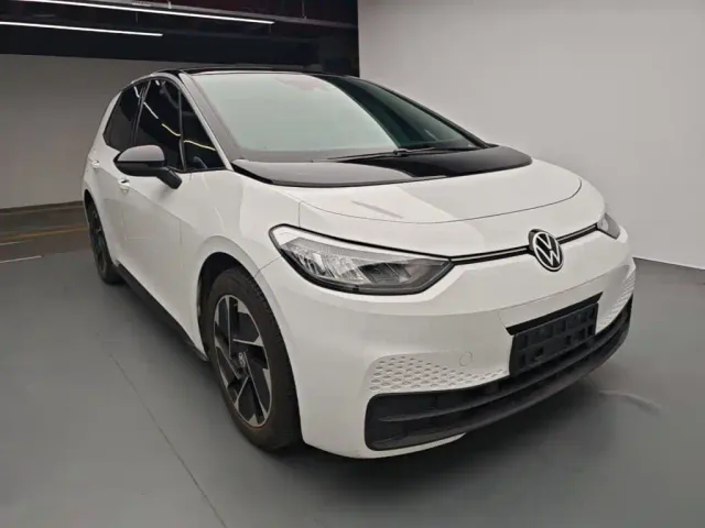 Volkswagen ID.3 — Фото автомобиля 3