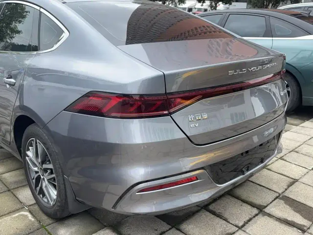 BYD Qin PLUS — Фото автомобиля 12