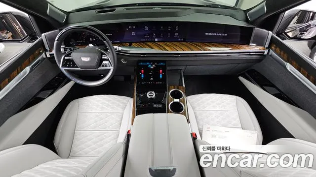 Cadillac Escalade — Фото автомобиля 10
