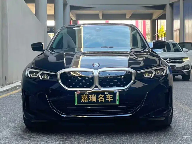 BMW i3 — Фото автомобиля 2