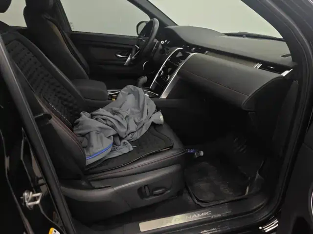 Land Rover Discovery Sport — Фото автомобиля 8
