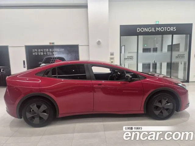 Toyota Prius — Фото автомобиля 12