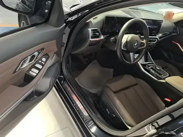BMW i3 — Фото автомобиля 15