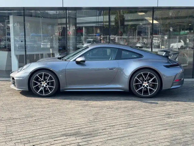 Porsche 911 — Фото автомобиля 2