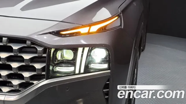 Hyundai Santafe — Фото автомобиля 21