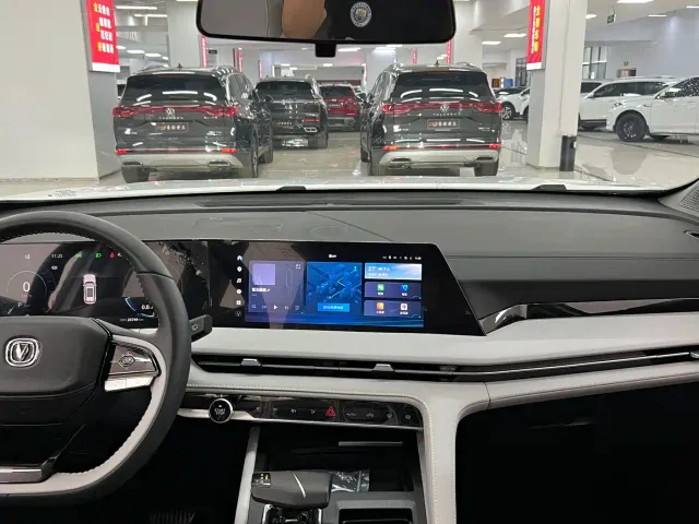 Changan CS75 Plus — Фото автомобиля 4