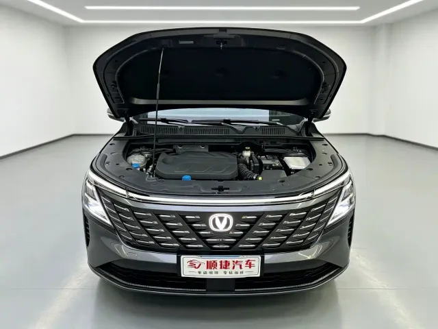 Changan CS75 Plus — Фото автомобиля 18