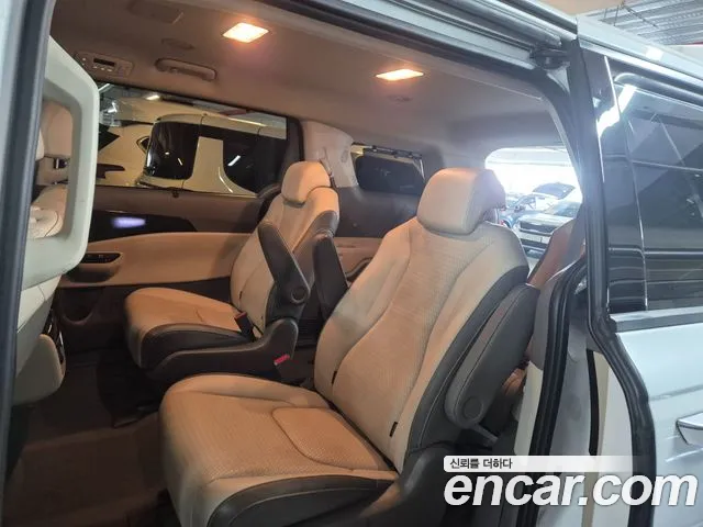 Kia Canival Carnival 4 поколение Дизель 9 мест Signature — Фото автомобиля 14