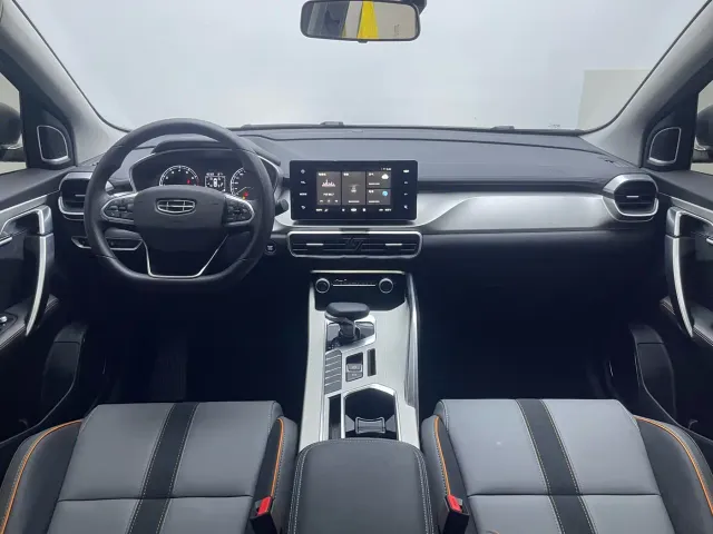 Geely Binyue — Фото автомобиля 17