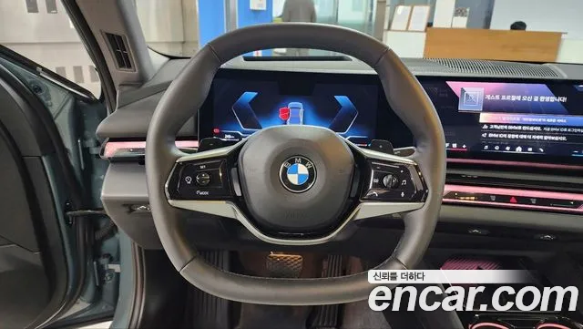 BMW 5 Series — Фото автомобиля 12
