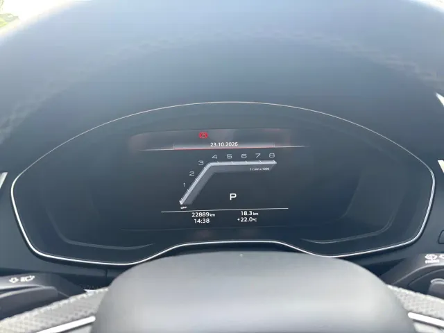 Audi SQ5 — Фото автомобиля 19