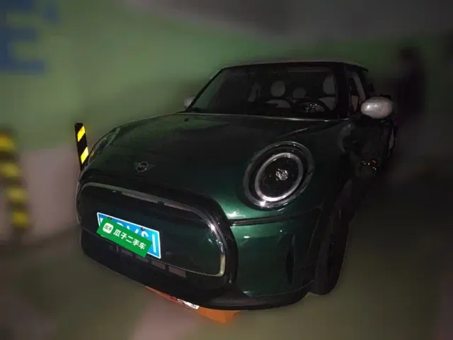 Фотография автомобиля — MINI Hatch