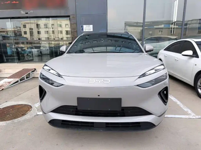 BYD Sealion 06 — Фото автомобиля 2