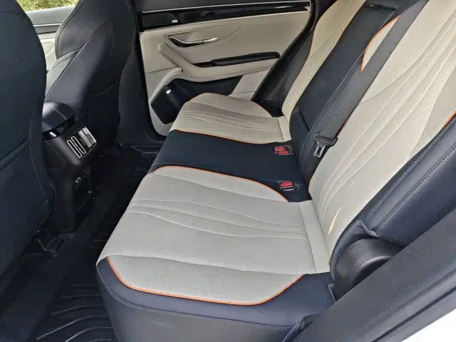 BYD Song PLUS — Фото автомобиля 16