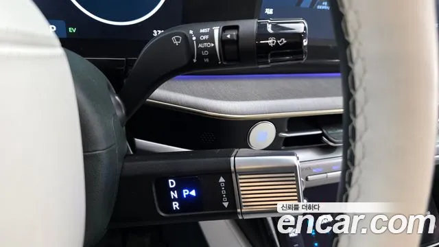 Hyundai Grandeur GN7 — Фото автомобиля 12
