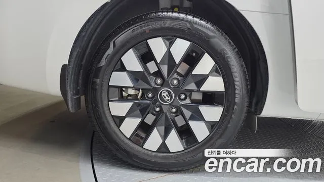 Hyundai Staria — Фото автомобиля 5
