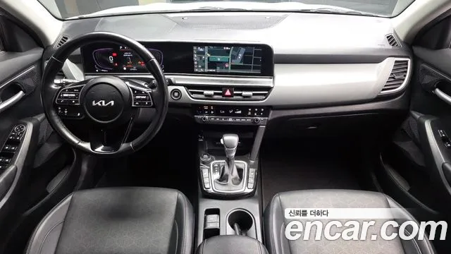 Kia Seltos — Фото автомобиля 10