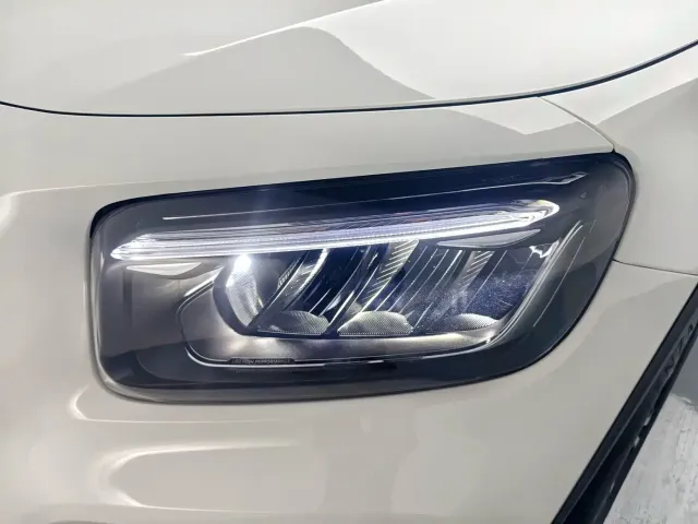 Mercedes-Benz GLB-Class — Фото автомобиля 10