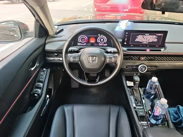 Honda Accord — Фото автомобиля 6