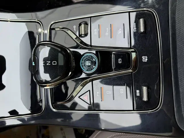 BYD Han — Фото автомобиля 20