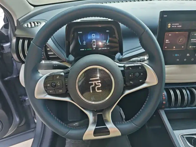BYD Yuan PLUS — Фото автомобиля 10