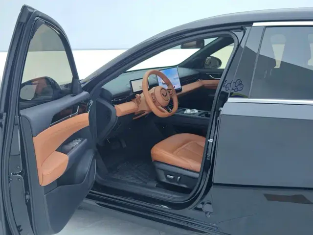 Wuling Starlight — Фото автомобиля 9