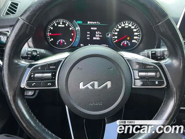 Kia Seltos Seltos Бензин 1.6 турбо 2WD — Фото автомобиля 12