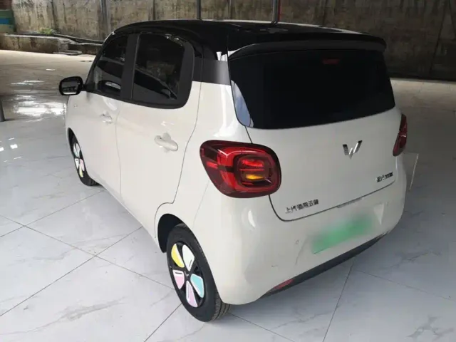Wuling Hongguang Mini EV — Фото автомобиля 4