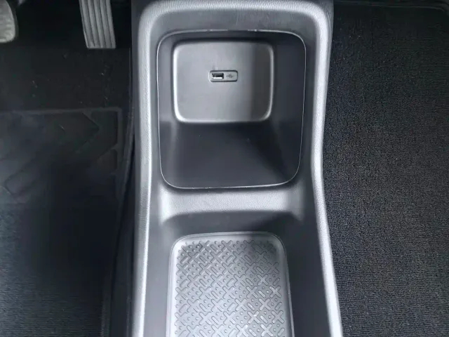 Baojun Yep Plus — Фото автомобиля 21