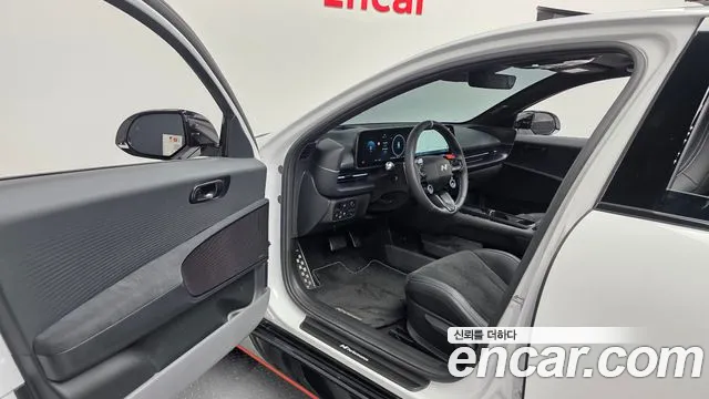 Hyundai Ioniq 6 New — Фото автомобиля 10