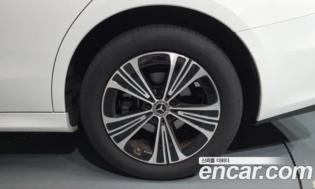 Mercedes-Benz E-Class W214 — Фото автомобиля 6