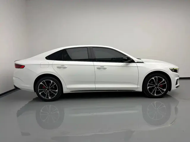 Geely Xingrui — Фото автомобиля 11