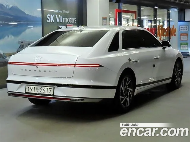 Hyundai Grandeur GN7 — Фото автомобиля 4