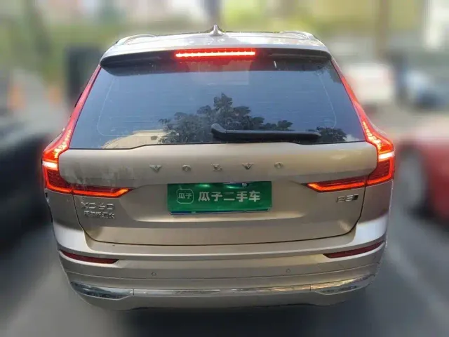 Volvo XC60 — Фото автомобиля 5