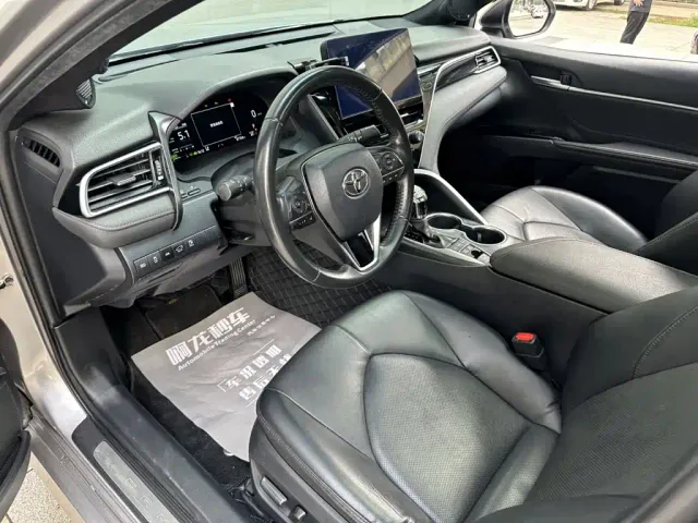 Toyota Camry — Фото автомобиля 9