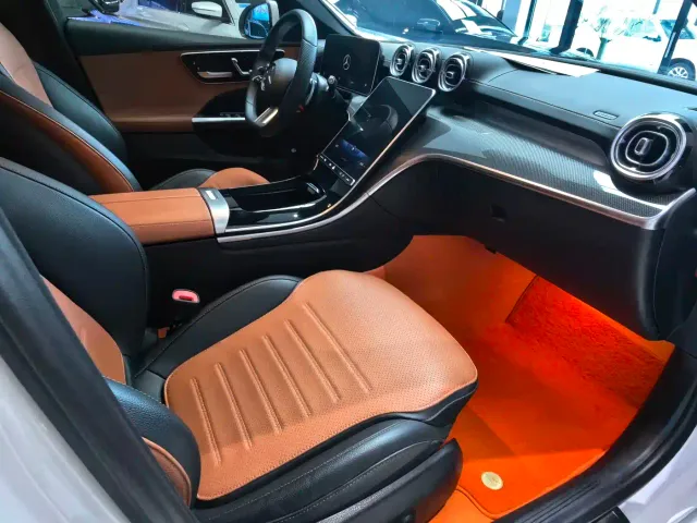 Mercedes-Benz C-Class — Фото автомобиля 12