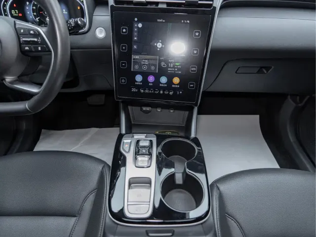 Hyundai Tucson — Фото автомобиля 18