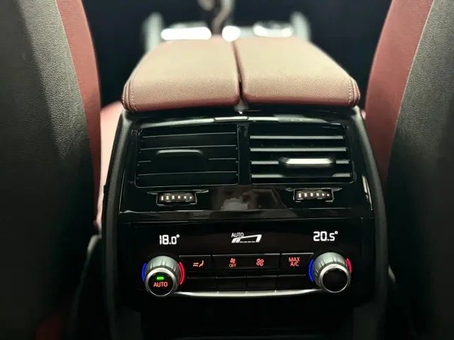 BMW 5 Series — Фото автомобиля 13