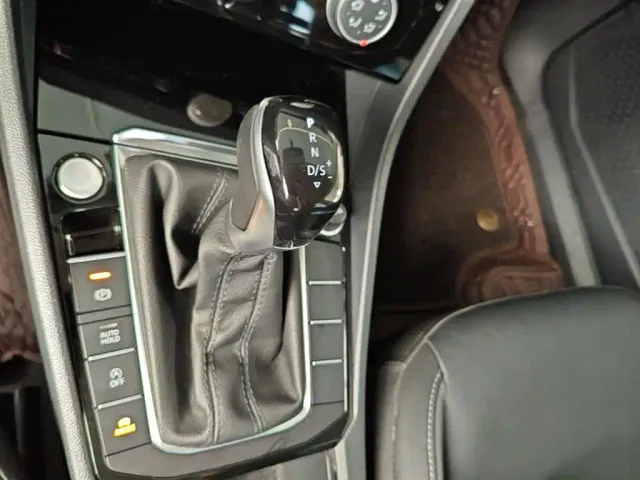 Volkswagen Sagitar — Фото автомобиля 13