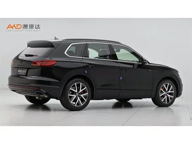 Volkswagen Touareg — Фото автомобиля 3