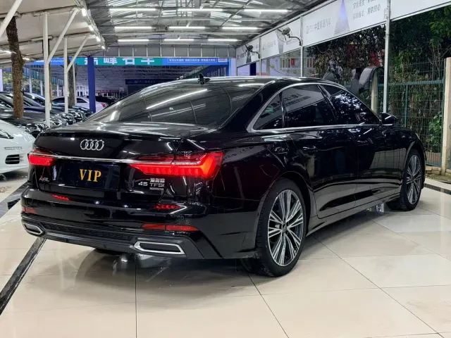 Audi A6L — Фото автомобиля 4