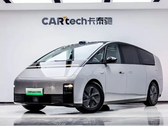 Li Auto MEGA — Фото автомобиля 2