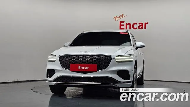 Genesis GV70 2.5T Бензин AWD — Фото автомобиля 2