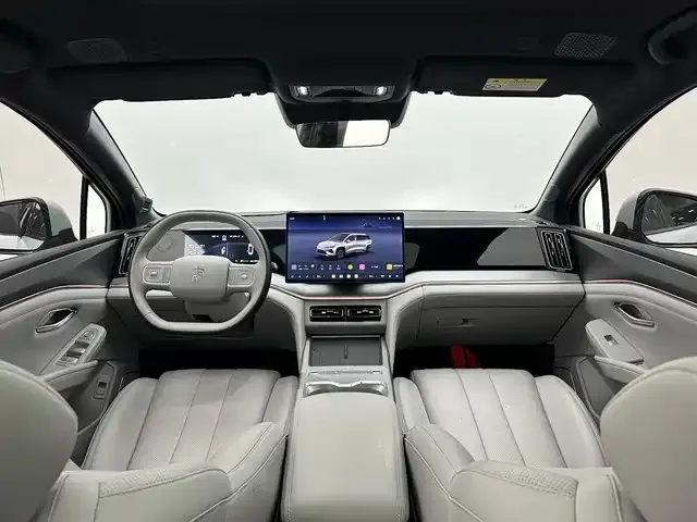 BYD Song Ultra — Фото автомобиля 9