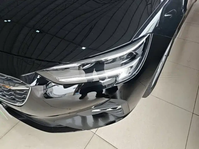 Buick Regal — Фото автомобиля 23