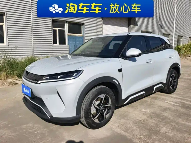 Фотография автомобиля — BYD Yuan UP