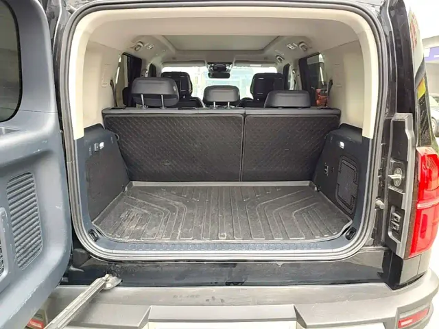 BYD FangChengBao Leopard 5 — Фото автомобиля 18
