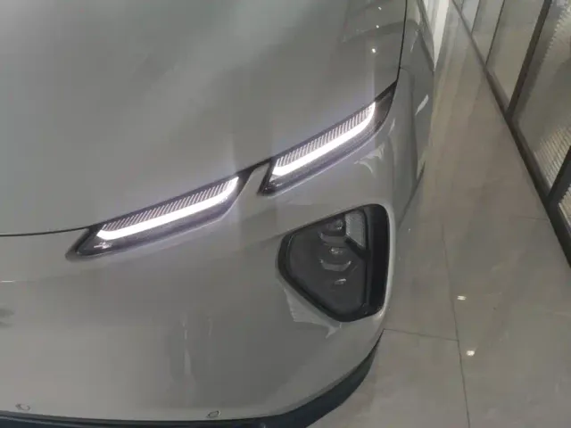 Nio EC6 — Фото автомобиля 23