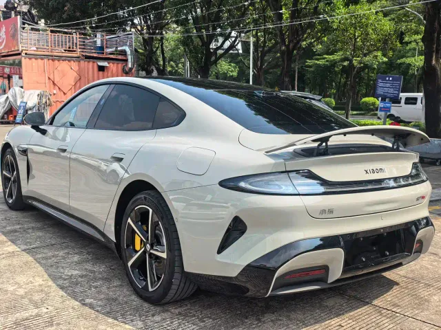 Xiaomi SU7 — Фото автомобиля 9