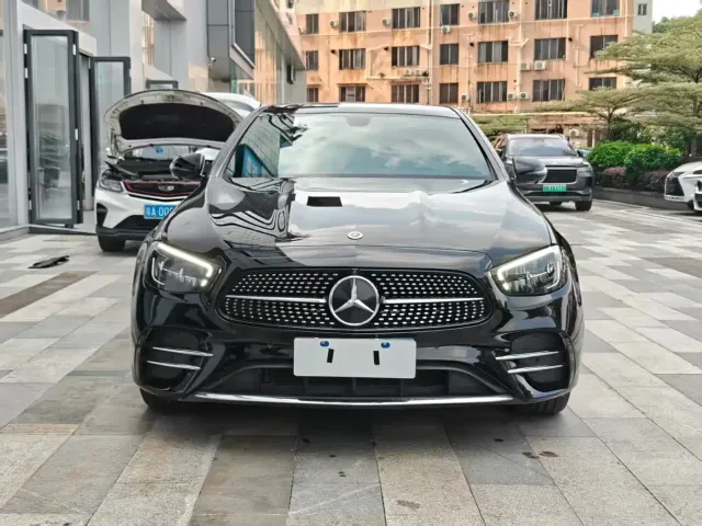 Mercedes-Benz Mercedes-Benz E-Class 2023 E 300 L Sport Luxury — Фото автомобиля 18